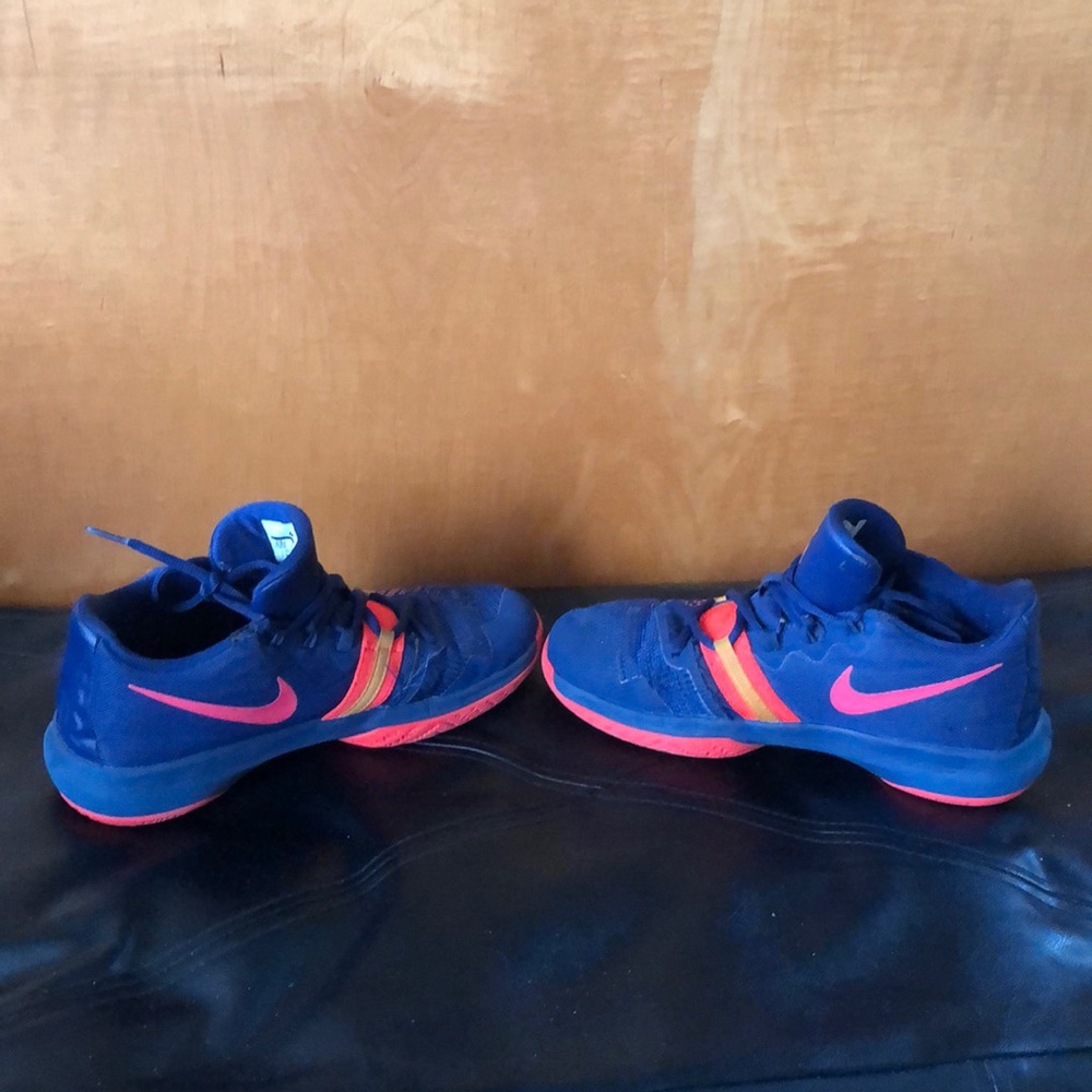 KYRIE flytrap sneakers - Picture 7 of 8